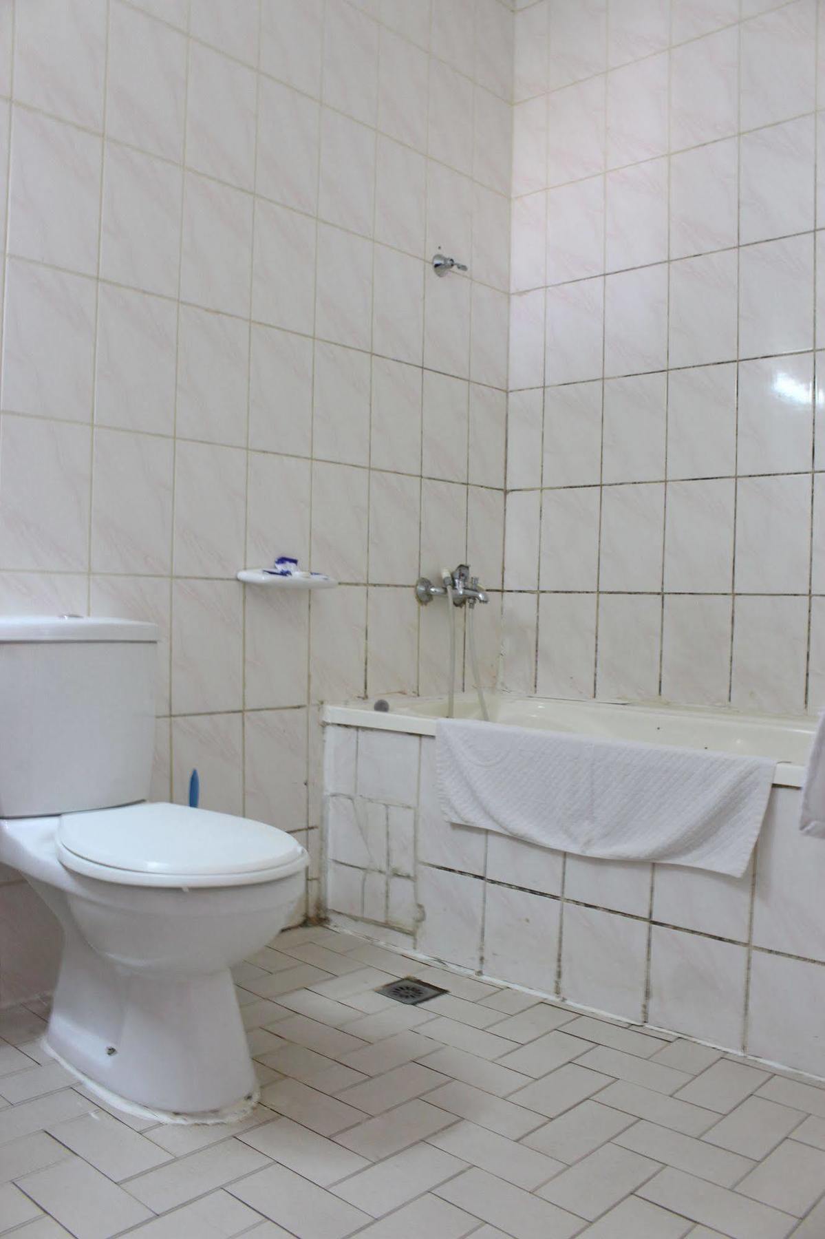 Prestige Hotel Yaoundé Екстериор снимка