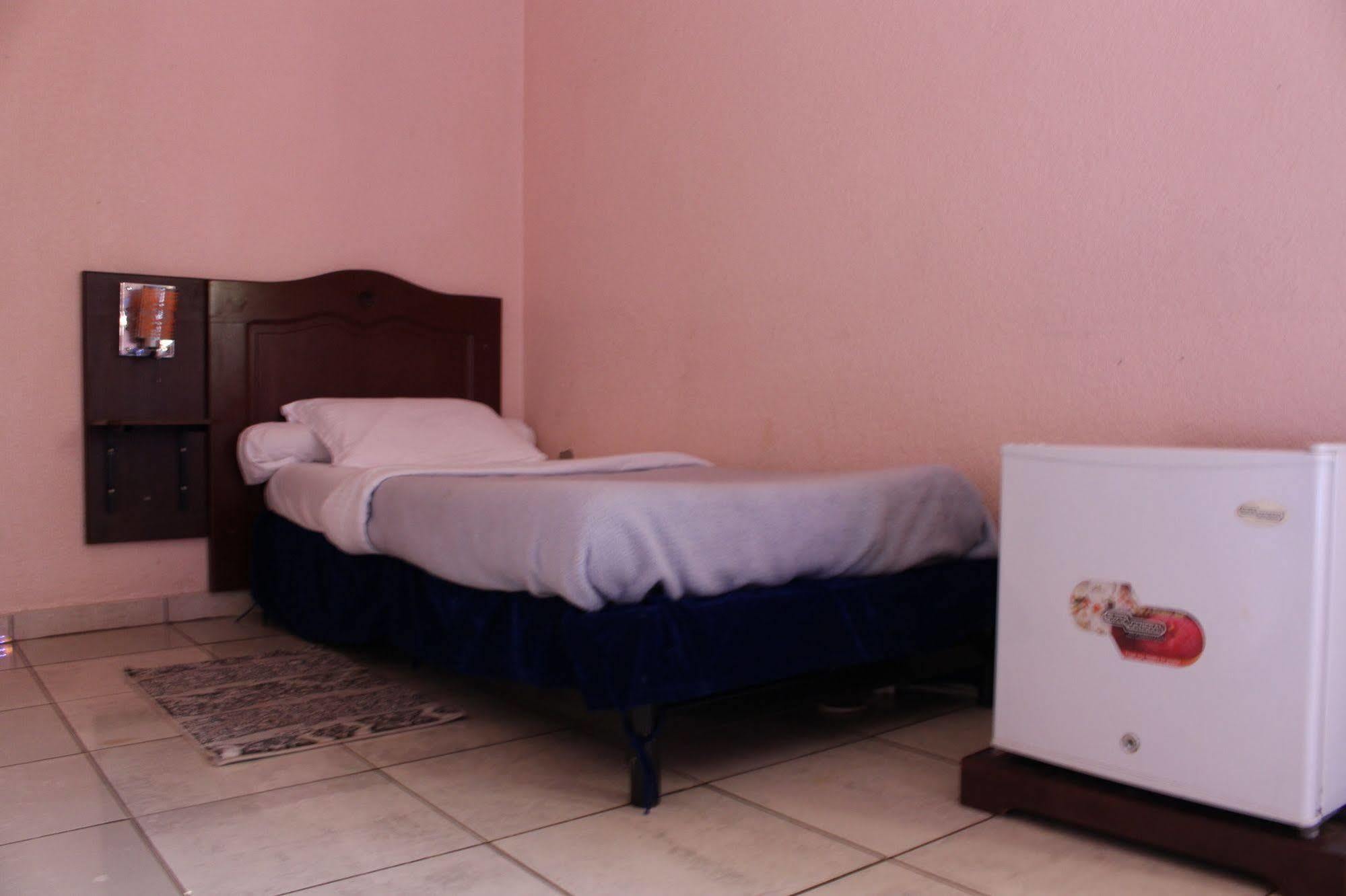 Prestige Hotel Yaoundé Екстериор снимка