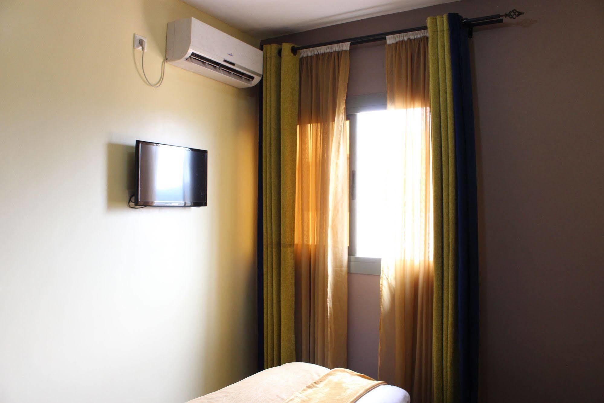 Prestige Hotel Yaoundé Екстериор снимка